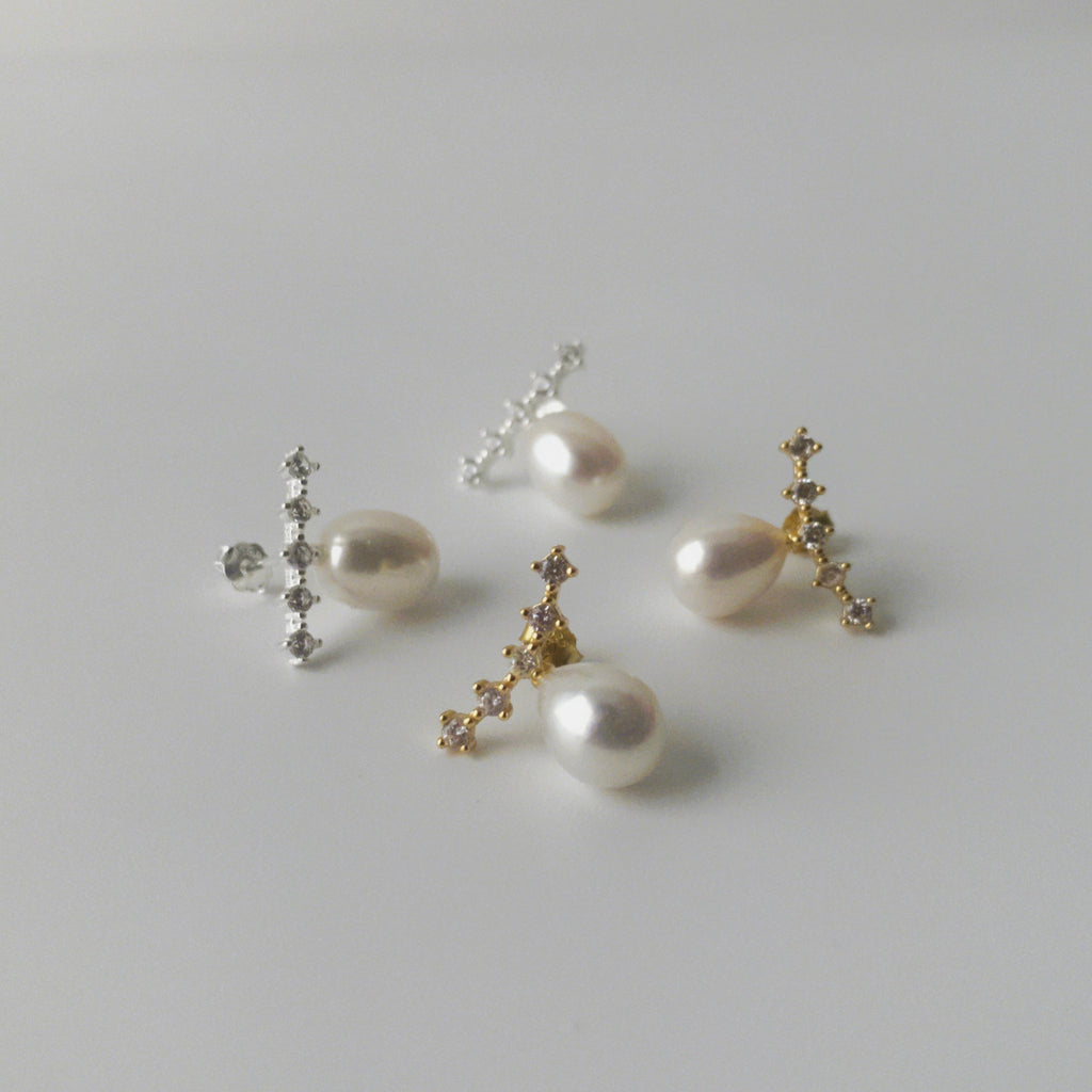 LYNN Pearl Stud Earrings